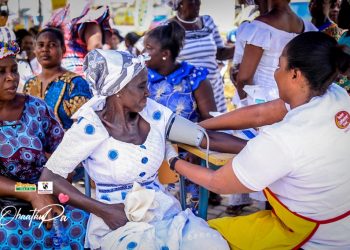 Nhyira FM treats widows, single mothers to a party on Mother’s Day