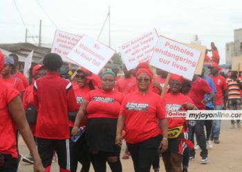 ‘Our roads look like galamsey sites’ – Angry Teshie residents protest deplorable roads