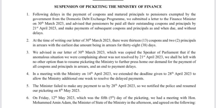 pensioner bondholders suspend picketing at finance ministry after reaching payment agreement with government