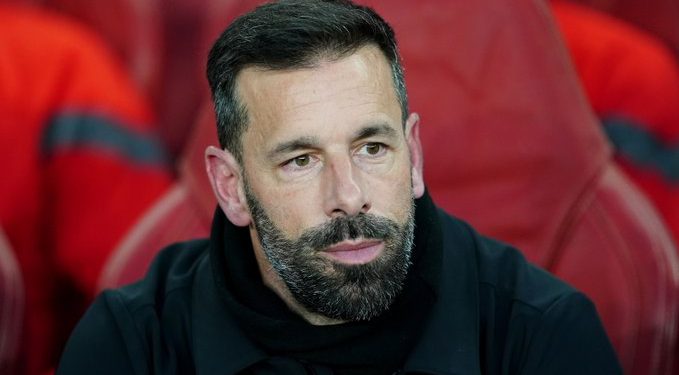 Ruud van Nistelrooy leaves PSV Eindhoven with immediate effect 1 ruud van nistelrooy leaves psv eindhoven with immediate effect