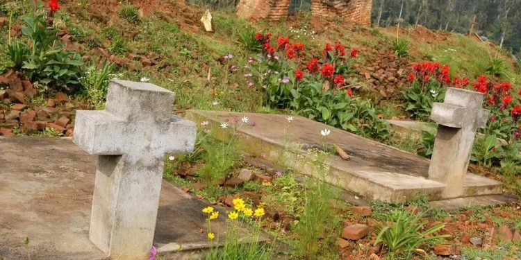 rwanda genocide accused of killing 2000 in church arrested