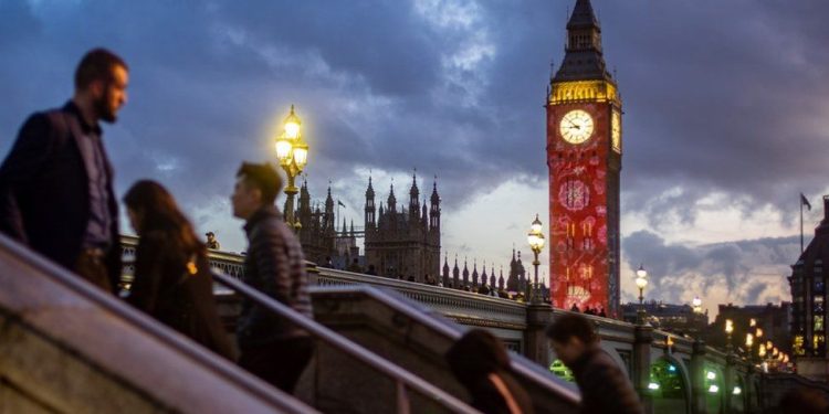 uk counts down to kings historic coronation
