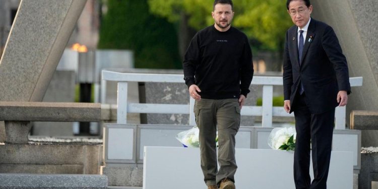 ukraine war bakhmut not occupied by russia says defiant zelensky