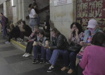 Ukraine war: Fresh attacks on Kyiv after intense drone barrage