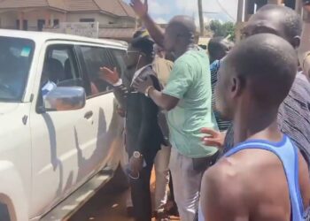 Angry Ashaiman residents chase out MCE over poor road network