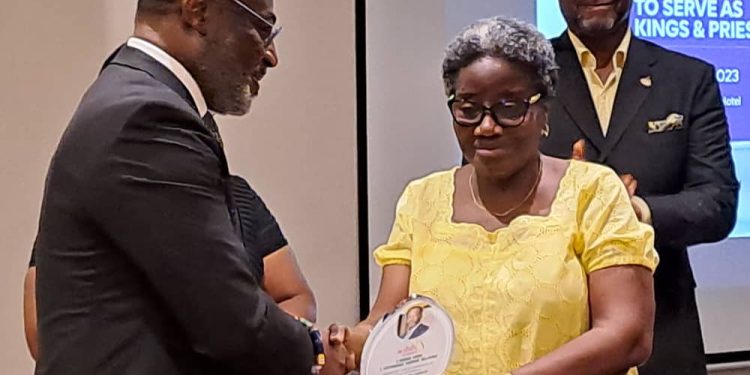 east legon chapter of fgbmfi hosts prof drolor bosso adamtey at peak performance seminar
