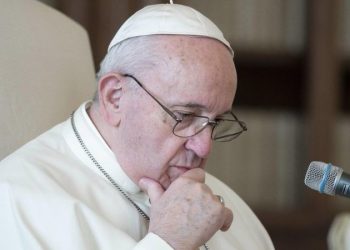 Pope Francis to have abdominal surgery