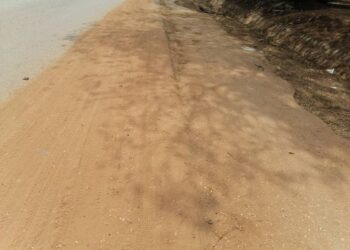 Residents of Ledzokuku cry over bad roads