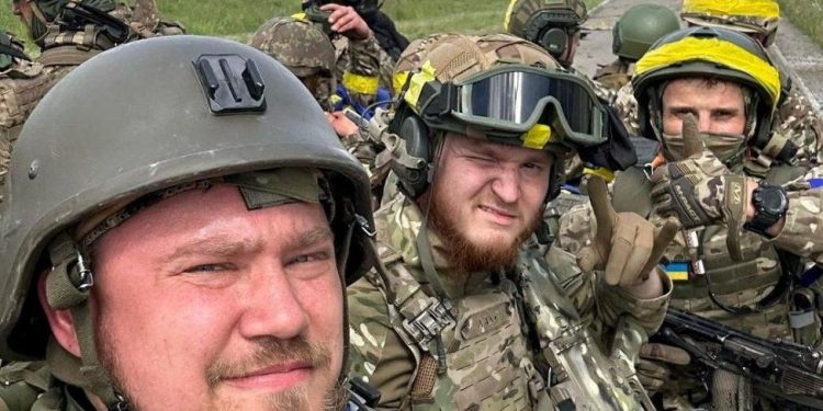 ukraine war anti kremlin fighters say russian soldiers captured