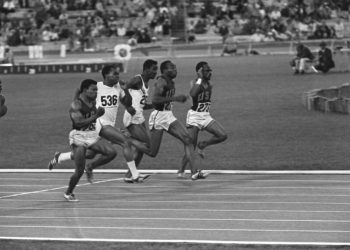 US sprinter Jim Hines, the first man to run 100m in under 10 seconds, dies at 76