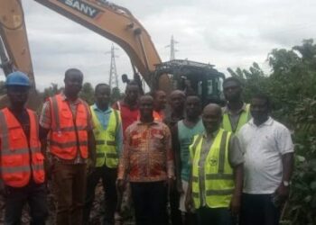 Bibiani Anhwiaso Bekwai MCE assesses flood prone areas