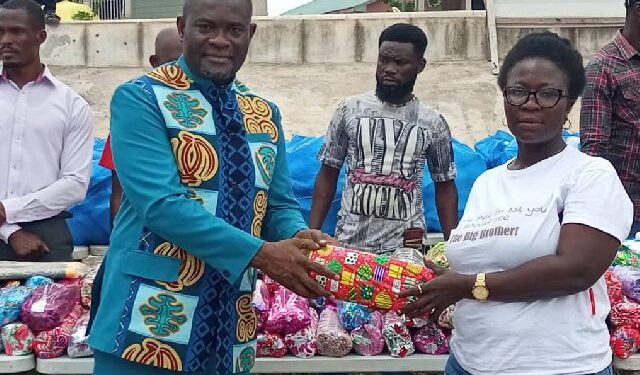 John Kumah donates clothing items to over 1000 widows in Ejisu 1 john kumah donates clothing items to over 1000 widows in ejisu