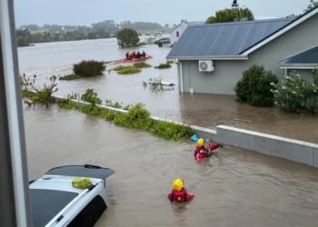 8 electrocuted after heavy rains in South Africa