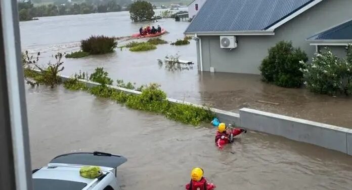 8 electrocuted after heavy rains in south africa