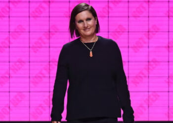 Dior opens Paris Fashion Week with feminist sloganeering on the catwalk