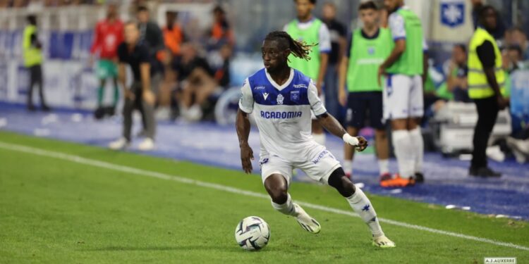 Ghana left-back Gideon Mensah gets assist in Auxerre’s heavy win in Ligue 2 1 ghana left back gideon mensah gets assist in auxerres heavy win in ligue 2