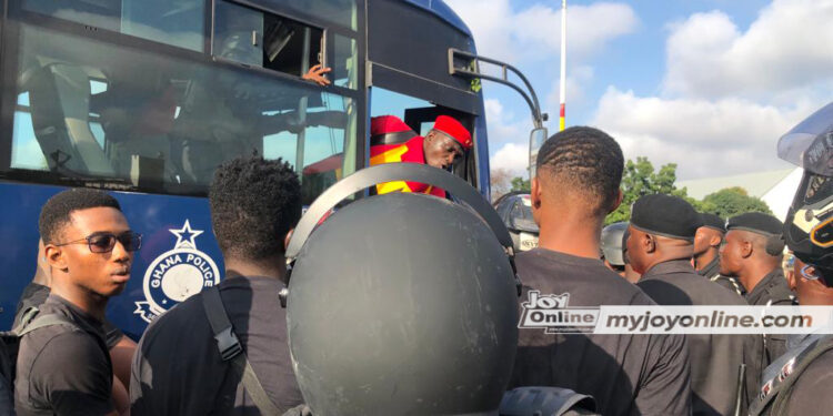 ghanaians react to police arrest of occupyjulorbihouse demonstrators