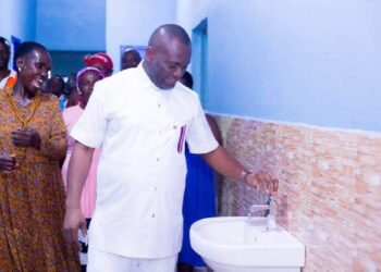 John Kumah Inaugurates Ultra-Modern 34-Seater Toilet Facility, Borehole For Odaho Community