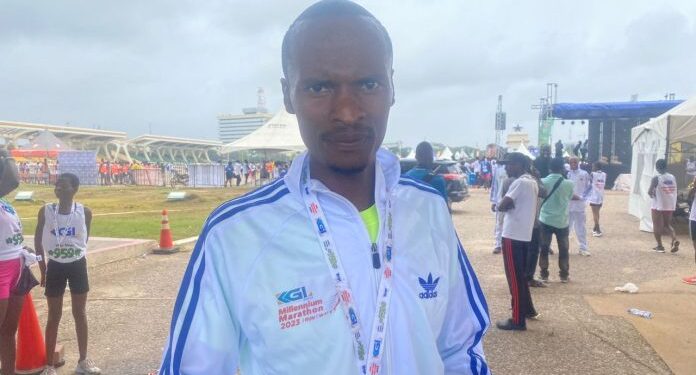 kenyas peter mwaniki wins 2023 millennium marathon