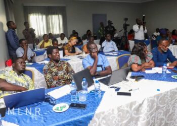 Lands Minister admonishes media to partner government on combating nature crimes