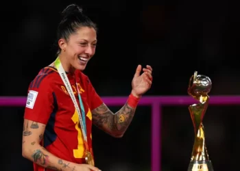 Luis Rubiales given Spanish restraining order over World Cup kiss