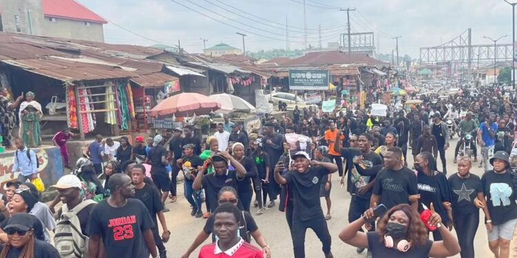 mohbad nigerian fans demand justice after afrobeats stars death