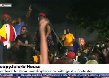 #OccupyJulorbiHouse: Roads blocked as protesters march towards Jubilee House