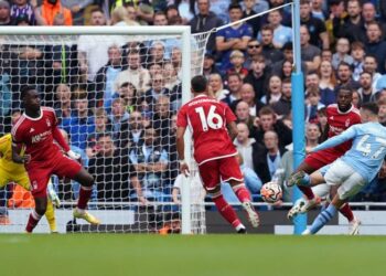 Premier League: Ten-man Man City beat Nottingham Forest despite Rodri red card