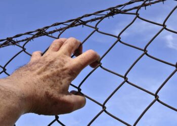 Russian man imprisoned 22 years ago escapes on the day of his release