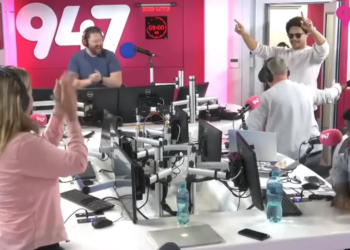 Trevor Noah jumps into fan’s car to beat traffic in Johannesburg