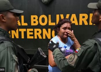 Venezuela sends 11,000 troops to retake prison