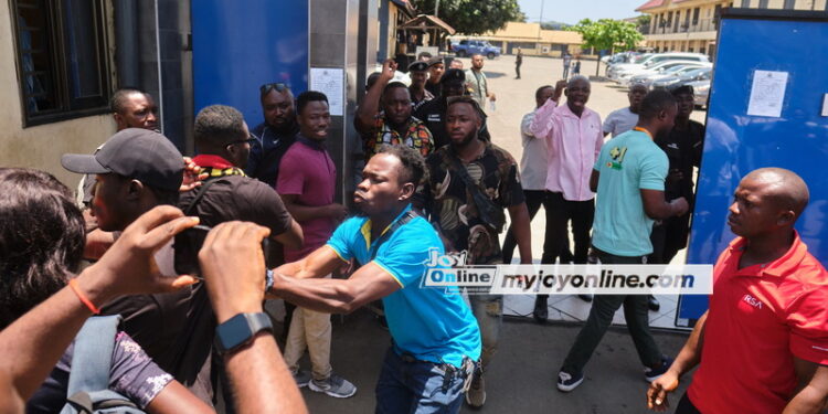 women groups condemn police actions on demonstrators