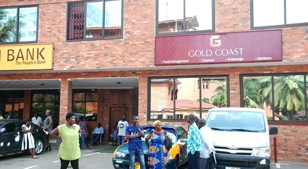 Aggrieved Gold Coast Fund Management customers picket Finance Ministry today 1 aggrieved gold coast fund management customers picket finance ministry today