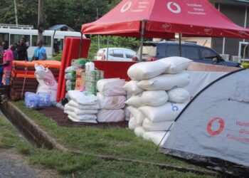 Akosombo Dam Spillage: Vodafone Ghana Foundation supports victims in Mepe and Asuogyaman