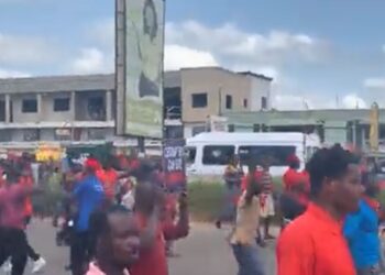 Angry Kasoa residents take over streets to protest bad roads