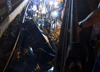 At least 21 dead as Venice bus plunges from bridge