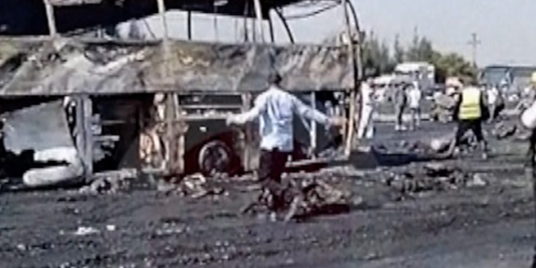 at least 32 dead and 63 injured in egypt car crash