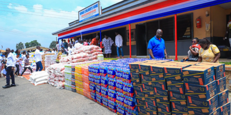 bawumia donates to kumasi childrens home to mark 60th birthday