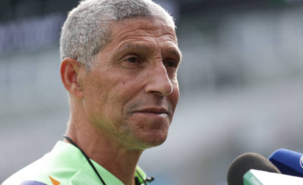 black stars im the right man for this job hughton after embarrassing usa defeat