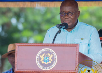 Calls for president’s taxation spark heated debate at public forum