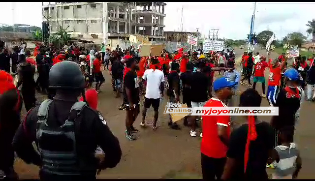 #FixOurRoads: Social media reacts to Ashaiman protest 1 fixourroads social media reacts to ashaiman protest