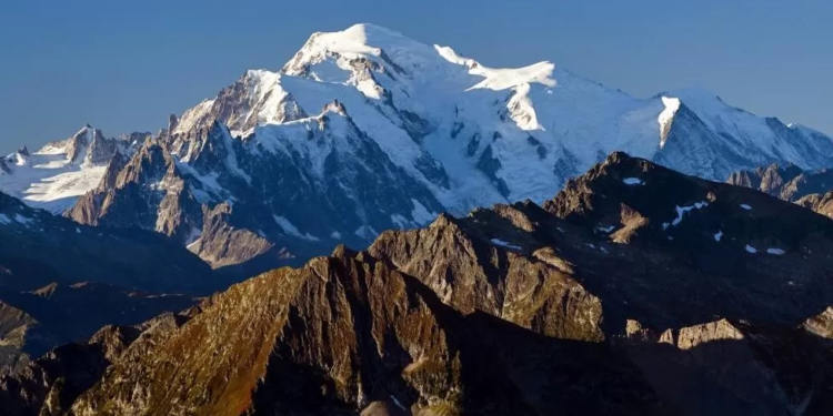 frances highest mountain mont blanc is shrinking