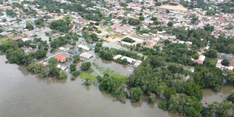 if it was about who votes for me i shouldnt be here president tells akosombo dam spillage victims