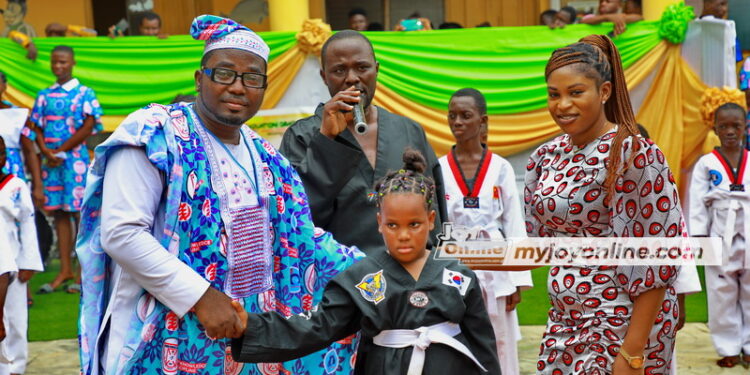 oriens school complex marks 10th anniversary in style