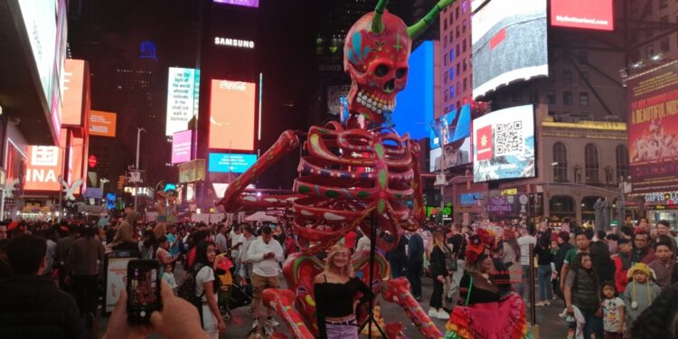 roaming reflections americas obsession with halloween a spooky spectacle and soaring spending