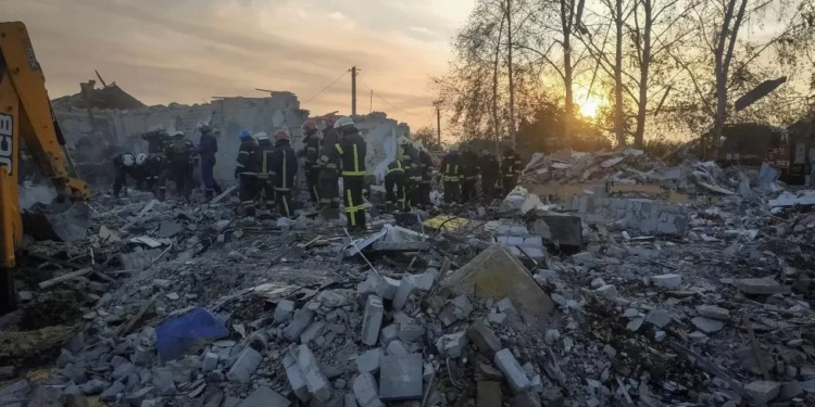 Russian airstrike kills 51 at a funeral in Ukraine 1 russian airstrike kills 51 at a funeral in ukraine
