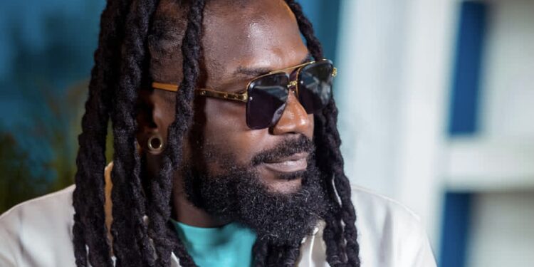 samini releases music video for good vibes