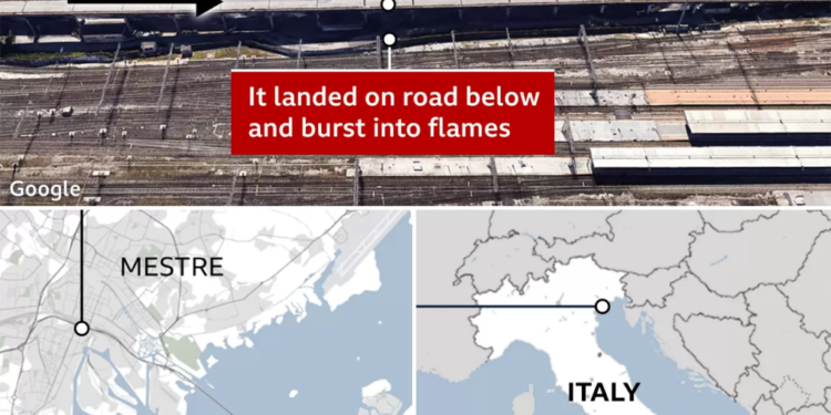 venice tourist bus plunges from bridge killing 21