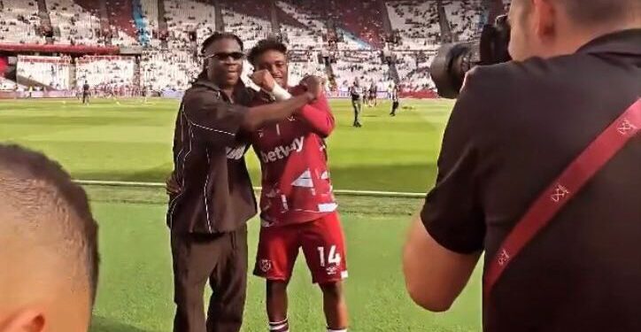 Video: Stonebwoy goes ‘crazy’ as Mohammed Kudus scores first Premier League 1 video stonebwoy goes crazy as mohammed kudus scores first premier league