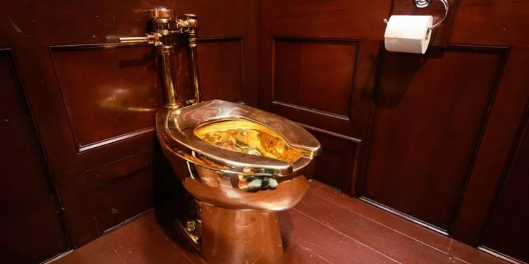 4 men charged over blenheim palace gold toilet theft